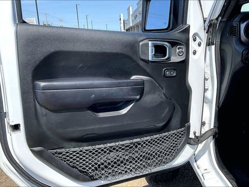 Used 2021 Jeep Gladiator Sport AWD/4WD image 17