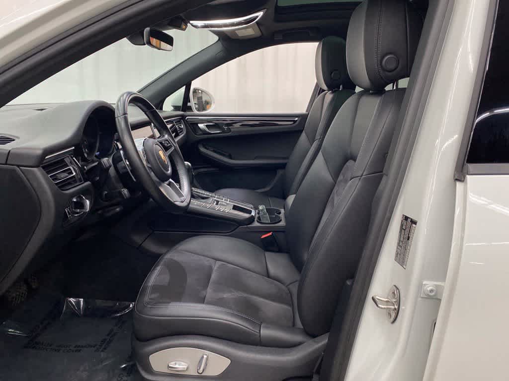 Used 2021 Porsche Macan AWD/4WD image 13