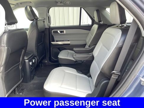 Used 2021 Ford Explorer XLT w/ Equipment Group 202A AWD/4WD image 21