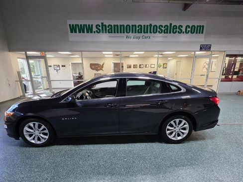 Used 2022 Chevrolet Malibu LT FWD image 11