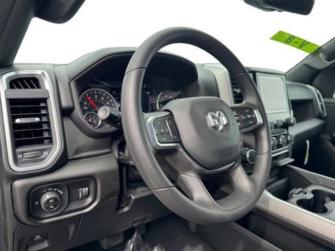 New 2026 RAM 1500 Express AWD/4WD image 13