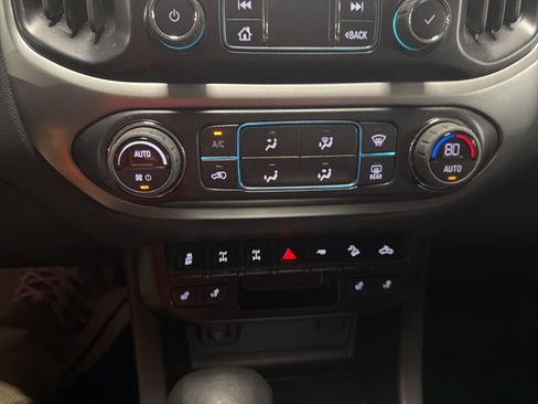 Used 2022 Chevrolet Colorado ZR2 w/ ZR2 Midnight Special Edition image 15