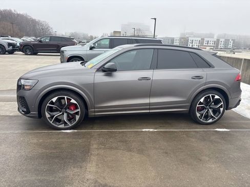 Used 2023 Audi RS Q8 w/ Black Optic Package image 2