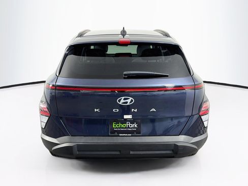 Used 2025 Hyundai Kona SEL FWD image 7