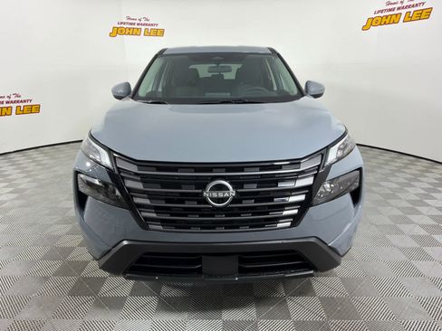 New 2026 Nissan Rogue SV FWD image 9