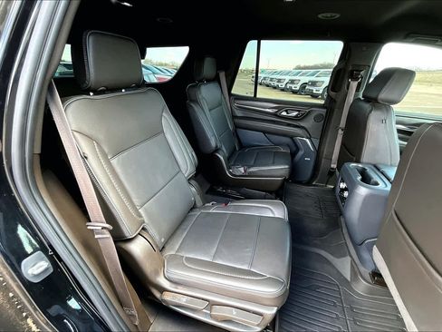 Used 2023 GMC Yukon Denali AWD/4WD image 18