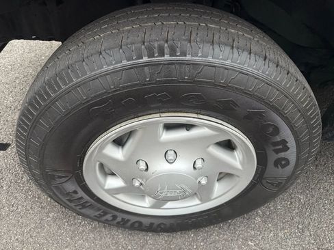 Used 2014 Ford E-250 and Econoline 250 image 13
