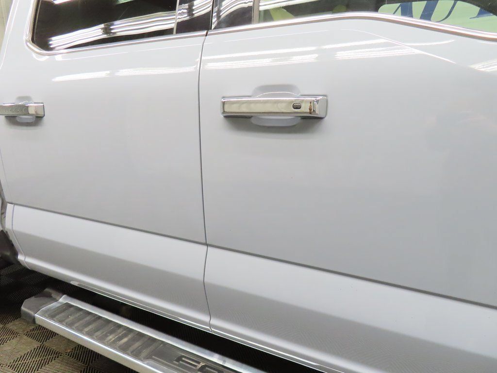 Used 2025 Ford F350 Lariat AWD/4WD image 32