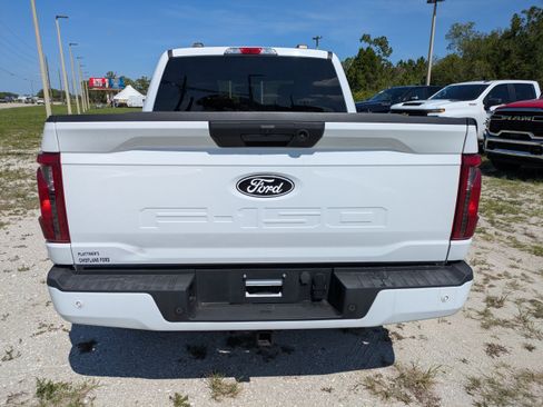 Used 2024 Ford F150 XLT w/ XLT Black Appearance Package RWD image 5