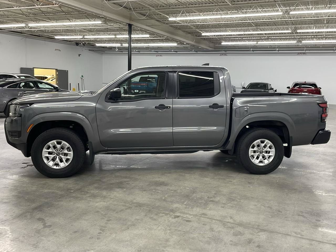 Used 2025 Nissan Frontier S AWD/4WD image 12