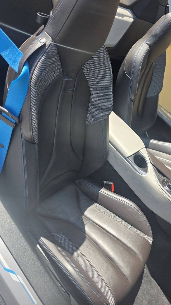 Used 2019 BMW i8 Roadster AWD/4WD image 29