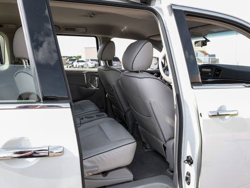 Used 2015 Nissan Quest S FWD image 33