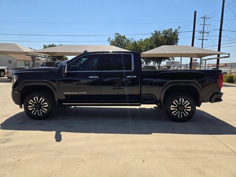 Used 2024 GMC Sierra 2500 Denali Ultimate AWD/4WD image 4