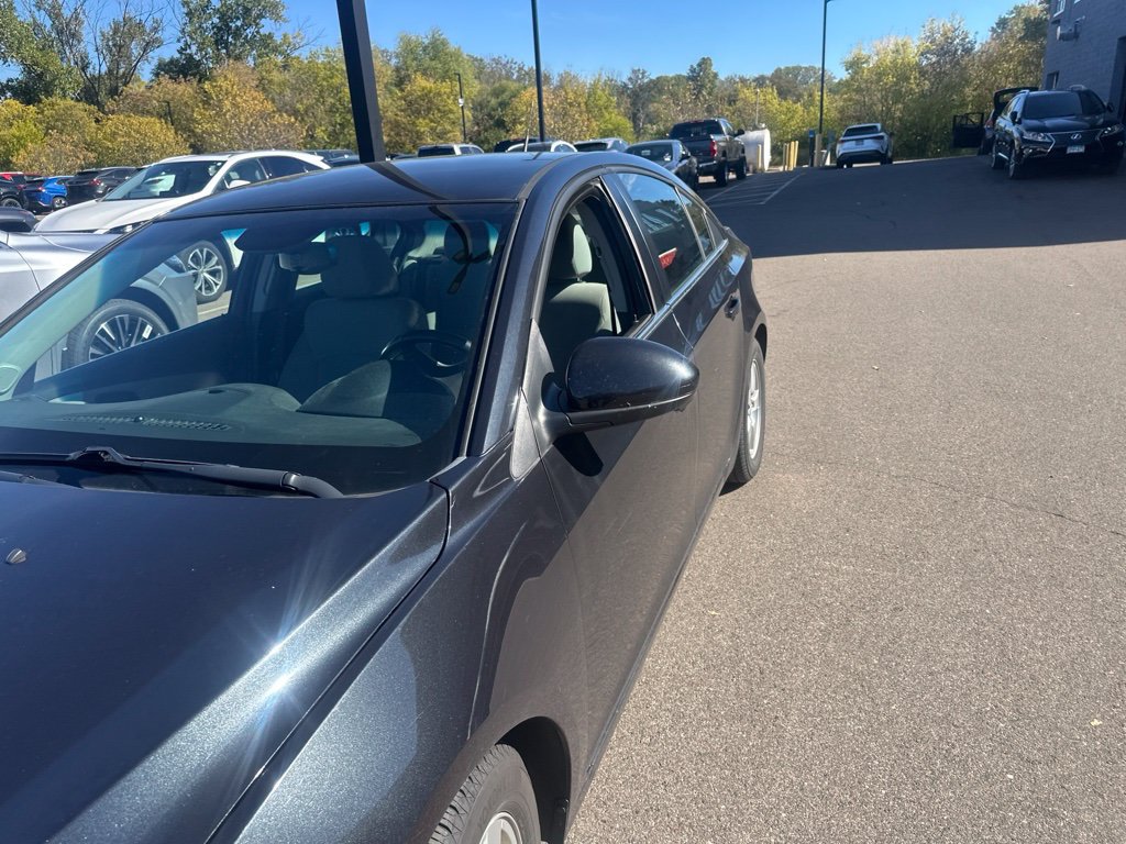 Used 2014 Chevrolet Cruze LT FWD image 3