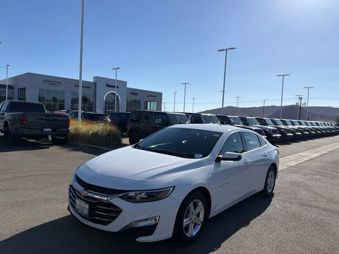 Used 2024 Chevrolet Malibu LT FWD image 11