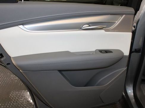 Certified 2023 Cadillac XT5 Premium Luxury AWD/4WD image 31