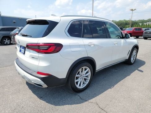 Used 2021 BMW X5 xDrive40i w/ Premium Package image 7