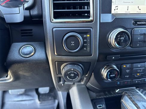 Used 2018 Ford F150 Raptor w/ Equipment Group 802A Luxury image 22