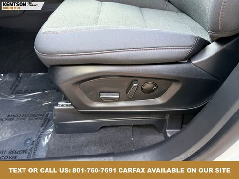 Used 2025 Ford Explorer Active image 25