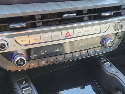 Used 2024 Kia Telluride EX FWD image 28