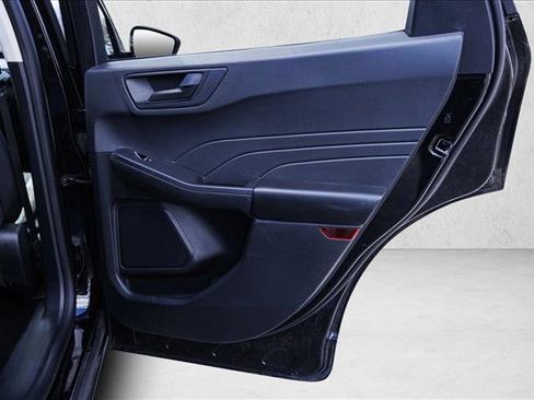 Used 2022 Ford Escape SE image 26