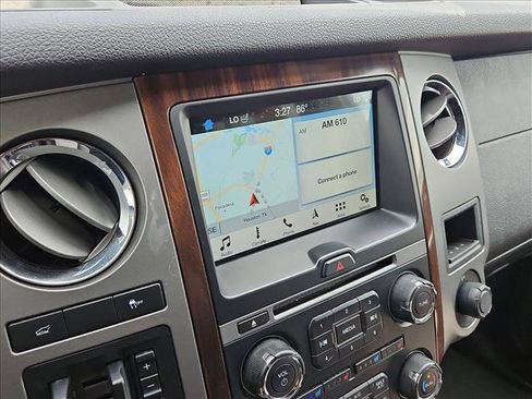 Used 2017 Ford Expedition Platinum image 13