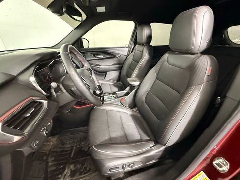 Certified 2023 Chevrolet TrailBlazer RS w/ Convenience Package image 5