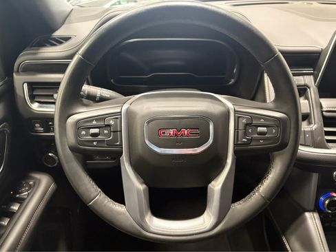 Used 2024 GMC Yukon XL SLT w/ Max Trailering Package AWD/4WD image 19