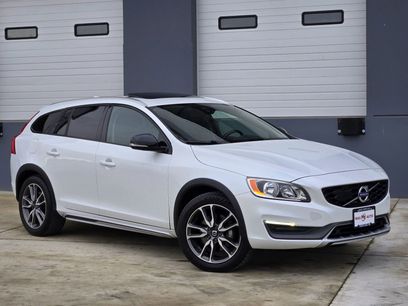 Used 2016 Volvo V60 T5 Cross Country w/ Convenience Package