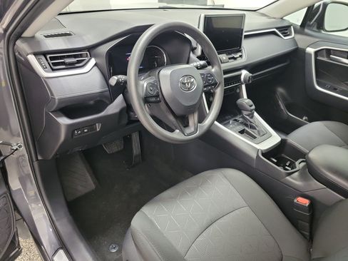Certified 2025 Toyota RAV4 XLE FWD image 17