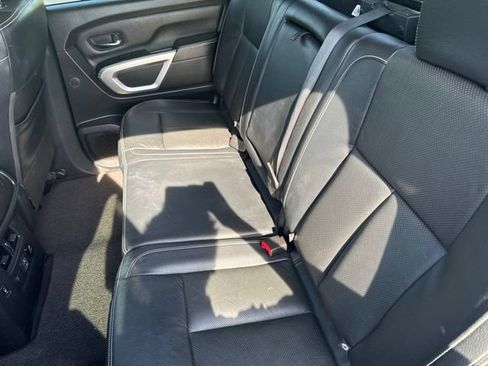 Used 2019 Nissan Titan PRO-4X AWD/4WD image 37