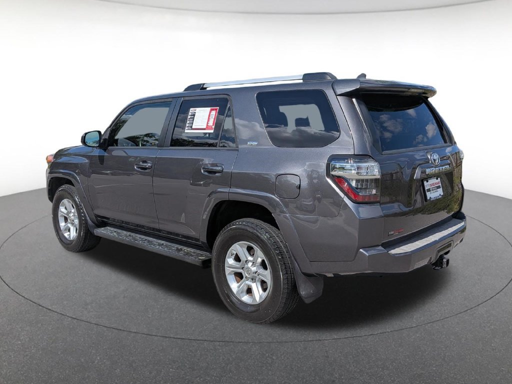 Used 2019 Toyota 4Runner SR5 AWD/4WD image 3