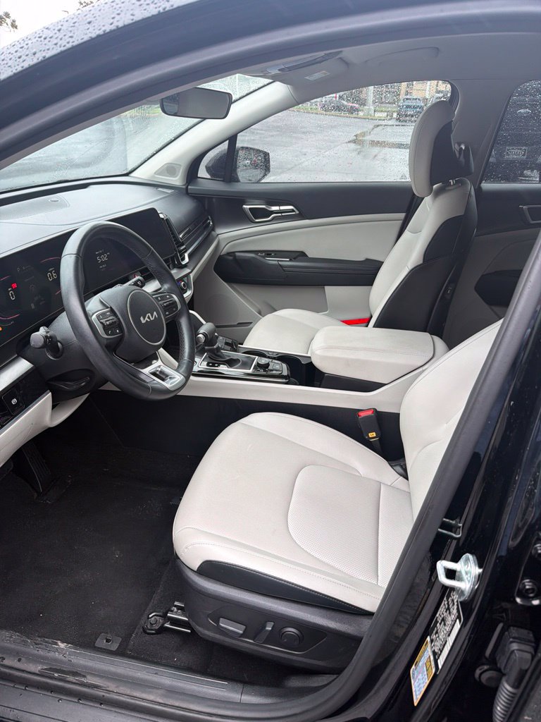Used 2024 Kia Sportage EX FWD image 8