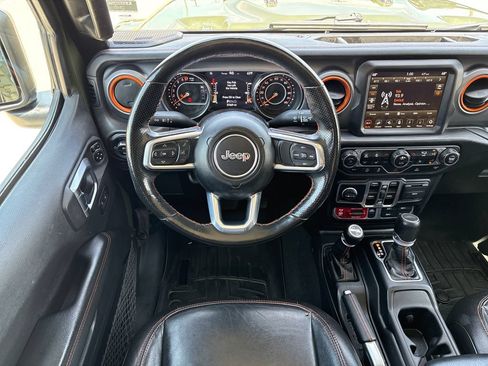 Used 2023 Jeep Gladiator Mojave w/ LED Lighting Group AWD/4WD image 19