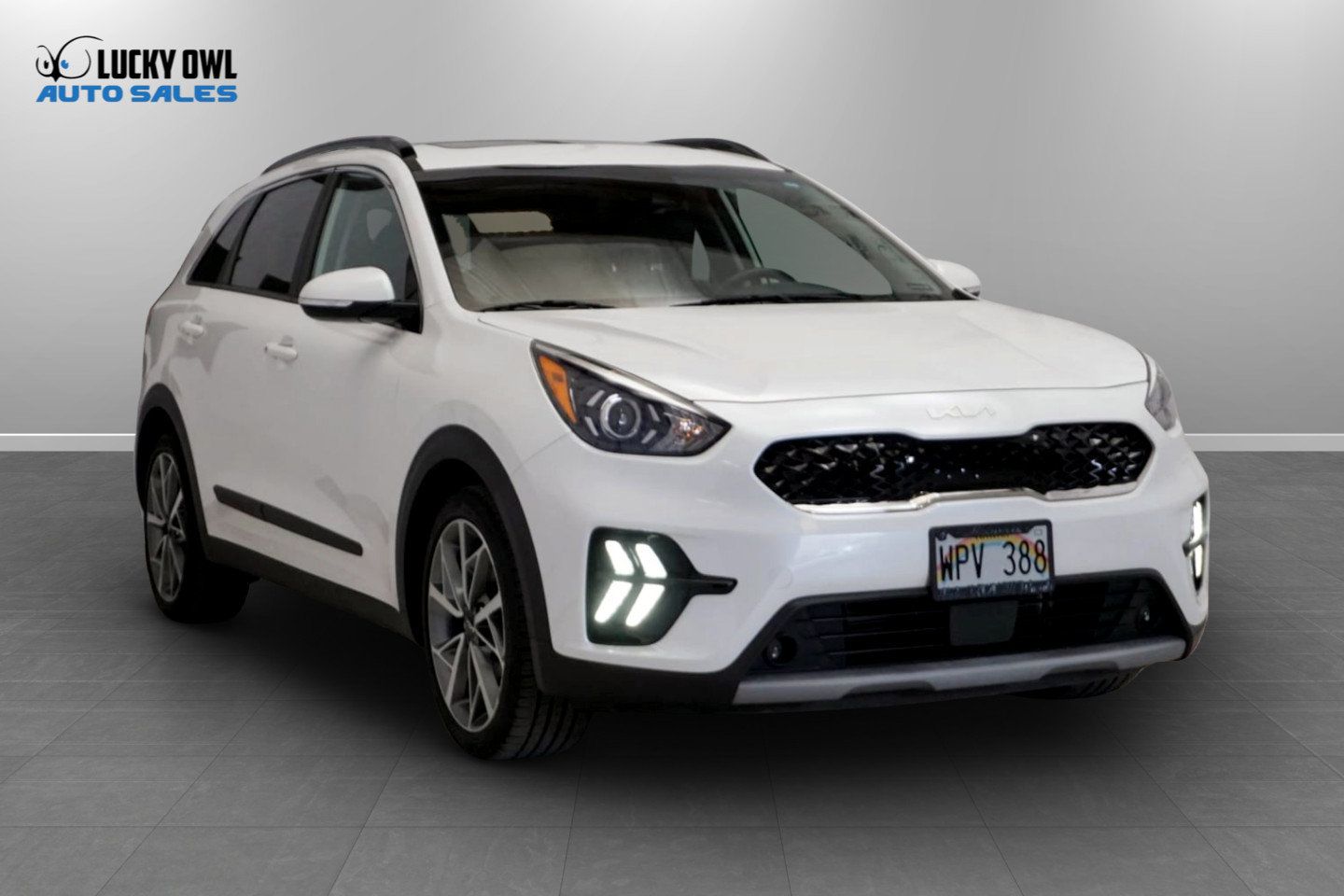 Used 2022 Kia Niro Touring Special Edition FWD image 3