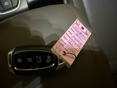 Used 2020 Hyundai Santa Fe SEL w/ Convenience + Premium Package image 36