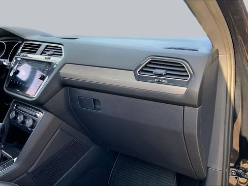 Used 2021 Volkswagen Tiguan SE R-Line FWD image 19