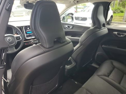 Used 2024 Volvo XC60 B5 Plus AWD/4WD image 13