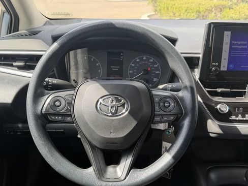 Used 2024 Toyota Corolla LE FWD image 11