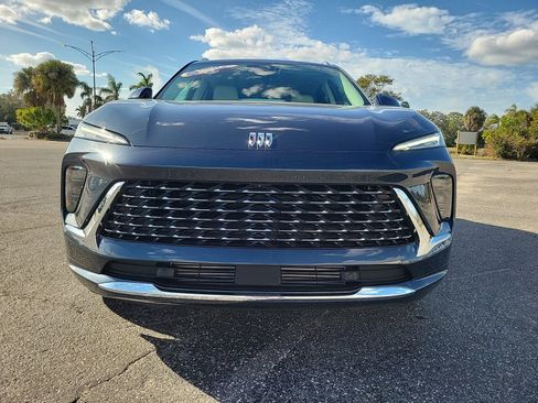 New 2026 Buick Envision Avenir image 3