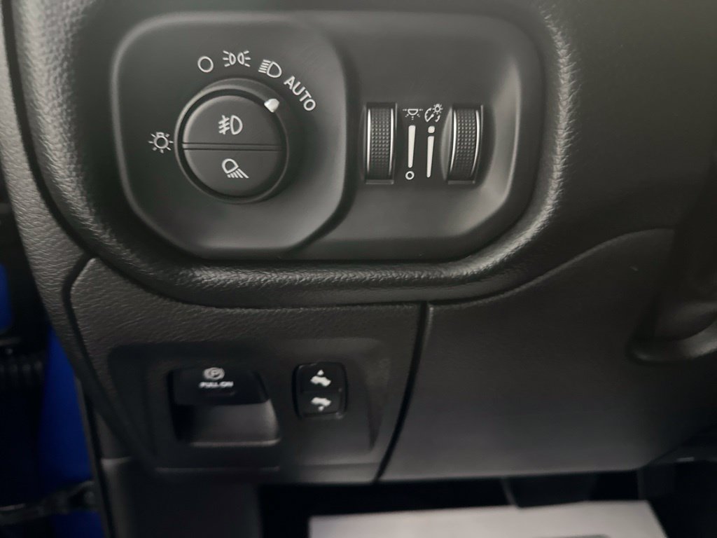 Used 2019 RAM 1500 Big Horn AWD/4WD image 15
