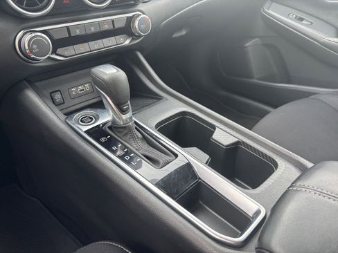 Used 2025 Nissan Sentra SV FWD image 39