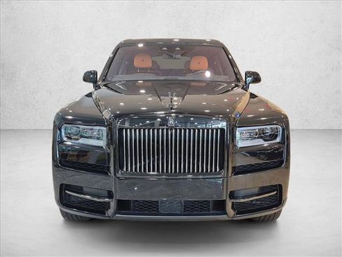 Used 2024 Rolls-Royce Cullinan Black Badge AWD/4WD image 2