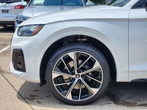Used 2023 Audi SQ5 Prestige AWD/4WD image 13
