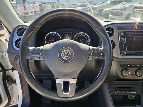 Used 2017 Volkswagen Tiguan S AWD/4WD image 16