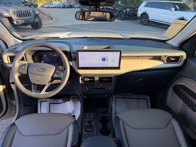 Used 2025 Ford Maverick Lariat AWD/4WD image 19