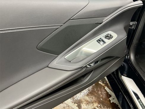 Used 2025 Chevrolet Corvette Stingray Coupe w/ Z51 Performance Package image 20