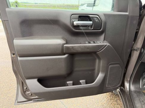 Used 2021 Chevrolet Silverado 1500 W/T w/ Z71 Off-Road Package AWD/4WD image 20