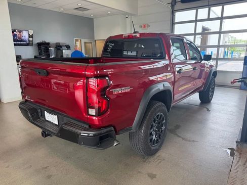 Used 2026 Chevrolet Colorado Trail Boss AWD/4WD image 3