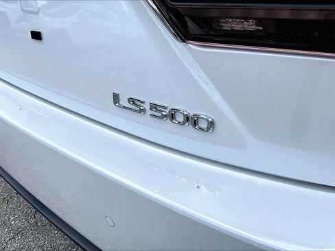 Used 2024 Lexus LS 500 w/ Interior Upgrade Package RWD image 10
